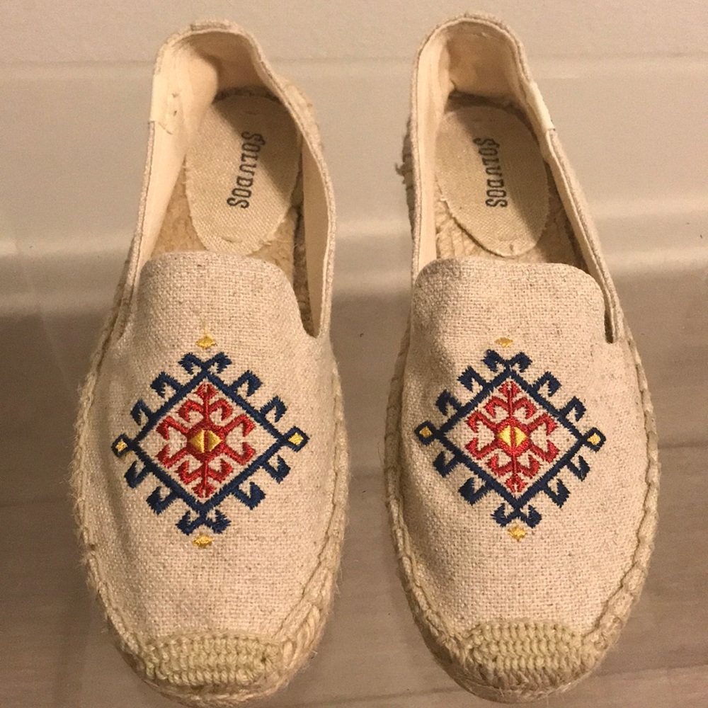 Soludos Aztec Embroidered Smoking Slipper